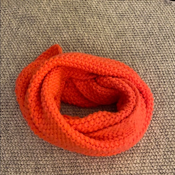 GAP Accessories - Cozy Bright Gap Infinity Scarf